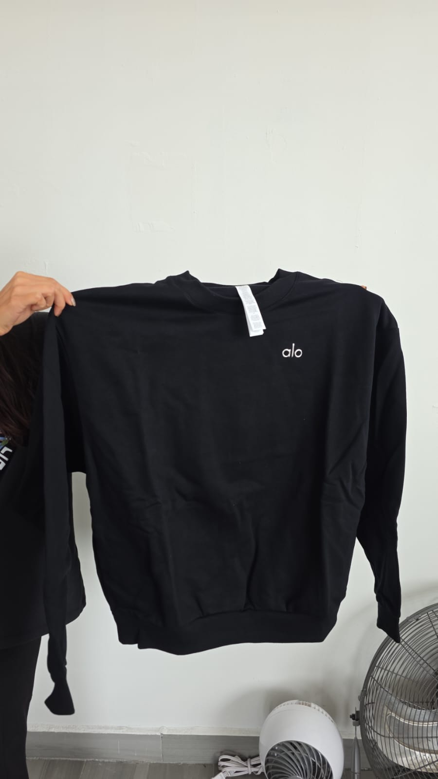ACCOLADE CREW NECK PULLOVER BLACK