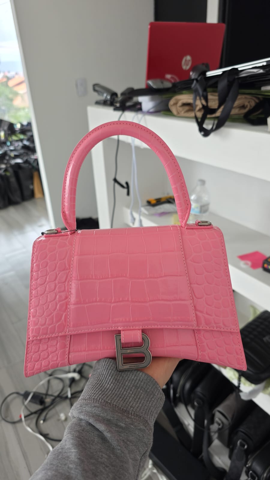 BALENCIAGA HOURGLASS WALLET ON CHAIN PINK