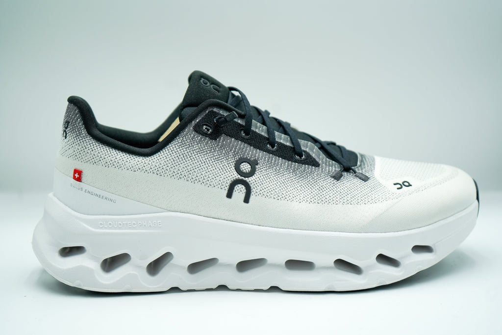 CLOUDTILT BLACK/IVORY