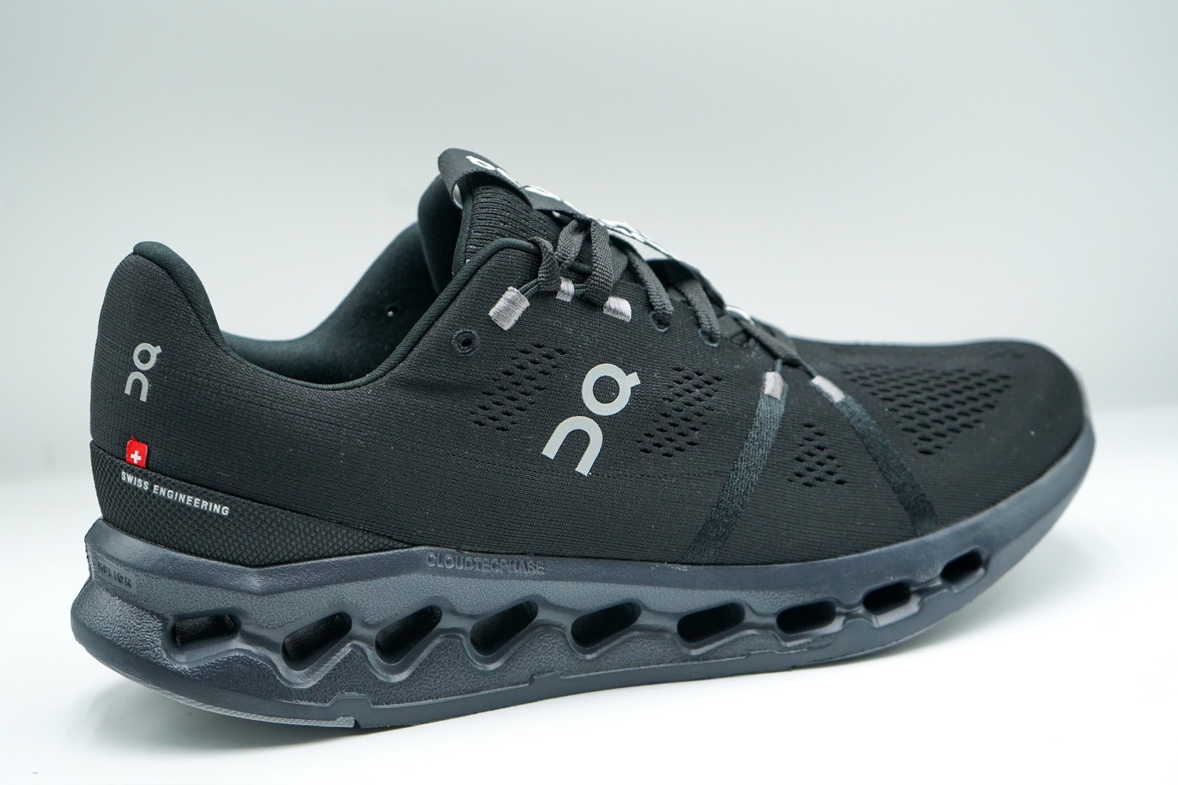 CLOUDSURFER ALL BLACK