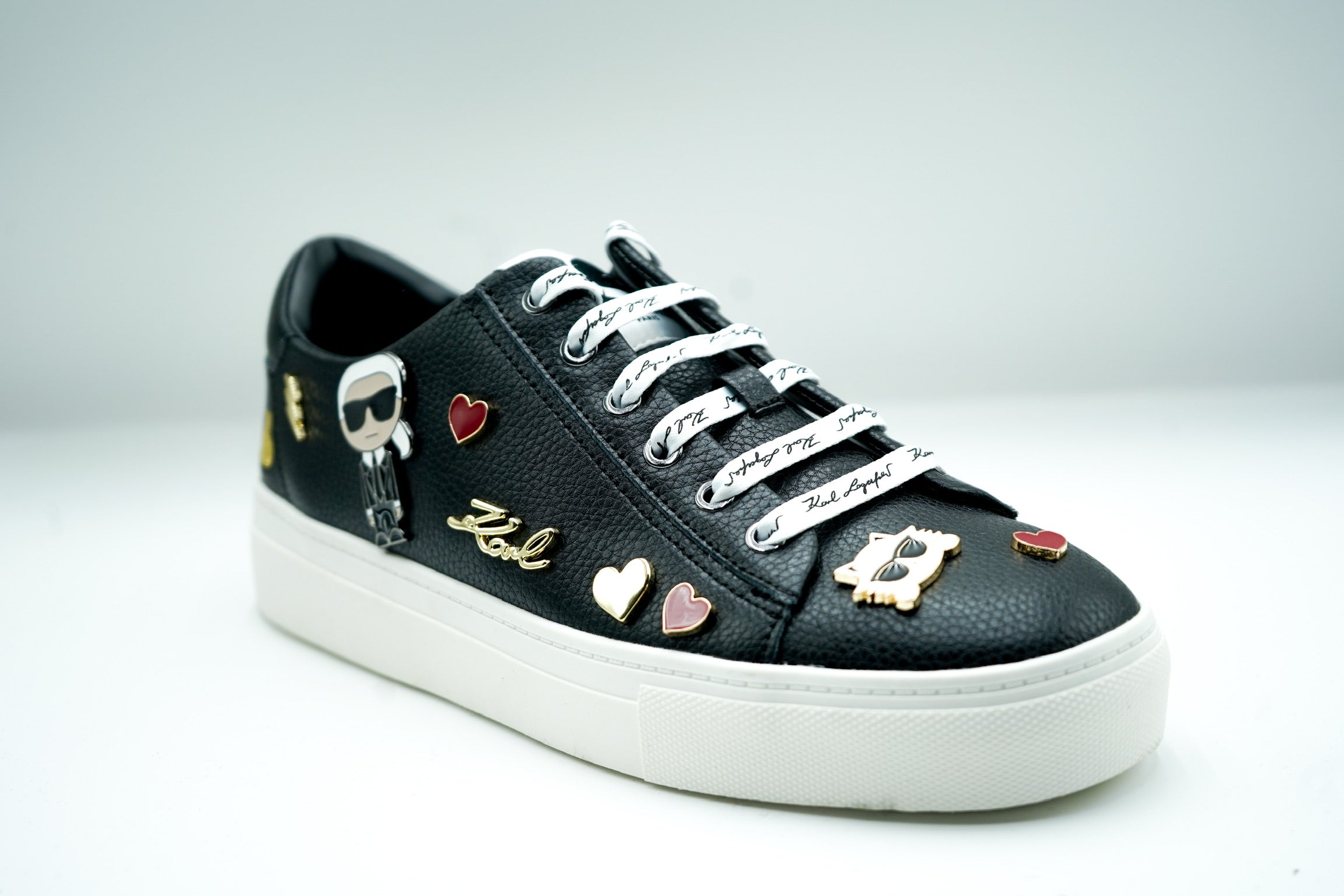 CATE PINS LACE UP BLACK