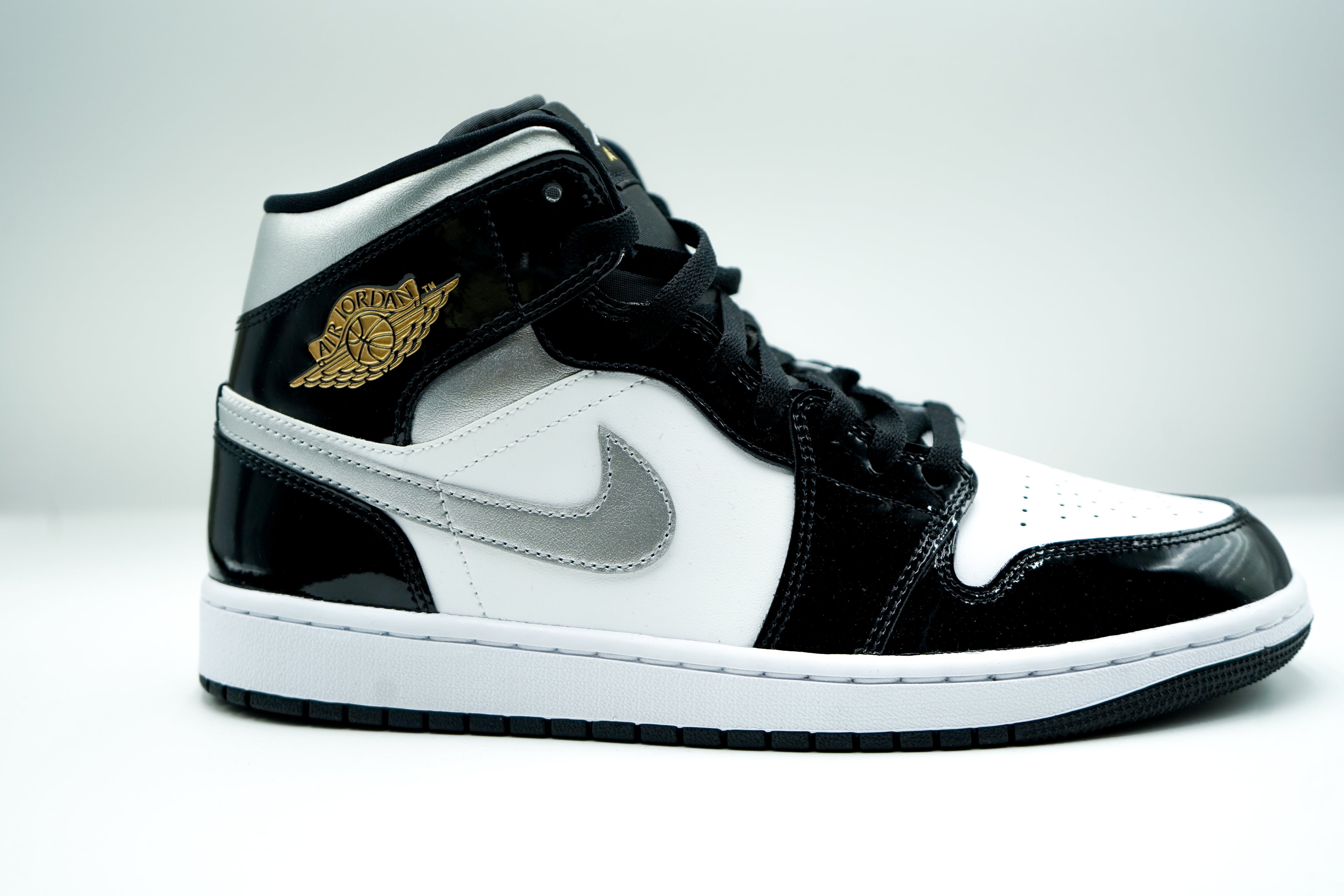 AIR JORDAN 1 MID SE BLACK/METALLIC