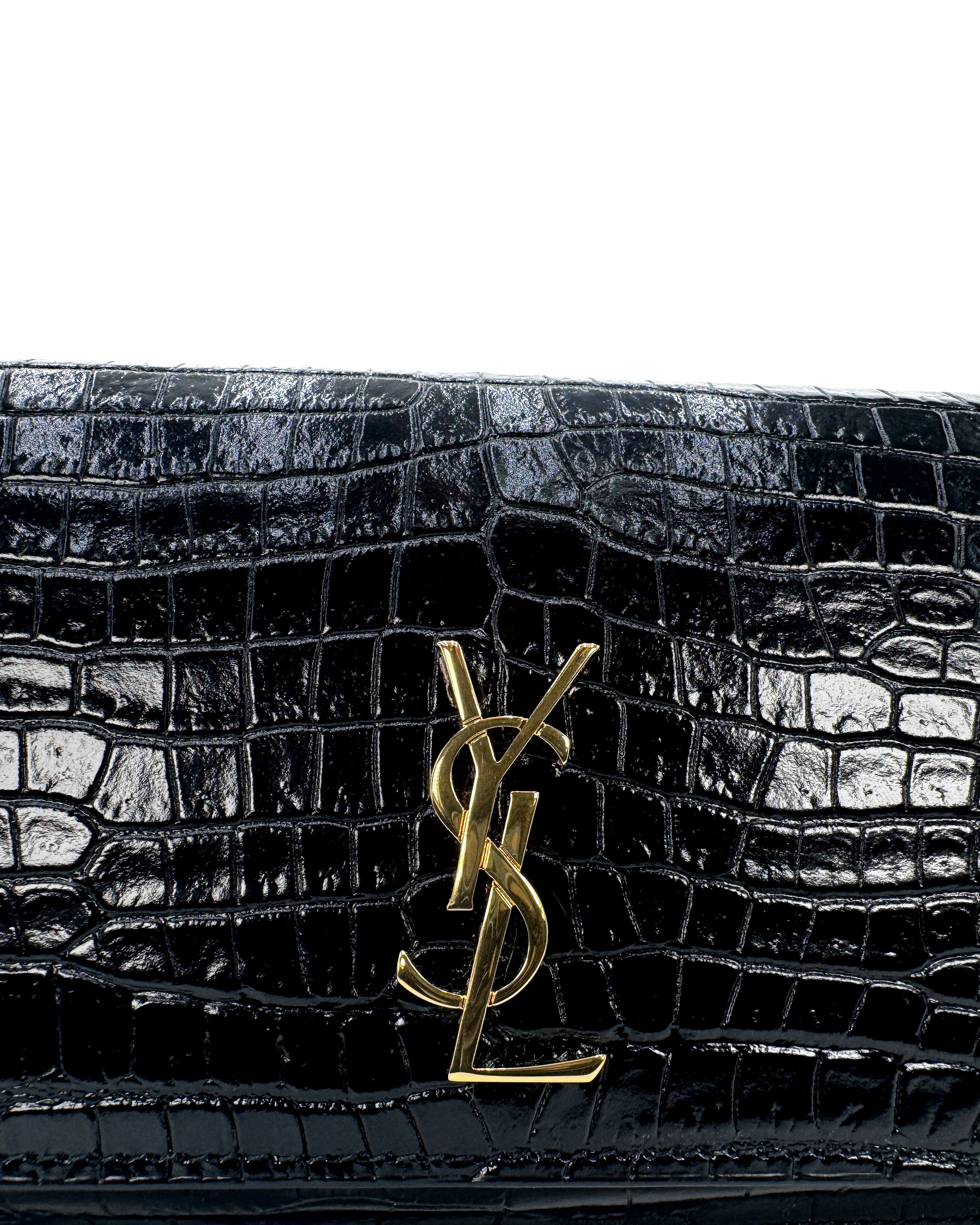 YVES SAINT LAURENT - CASSANDRE WALLET BLACK