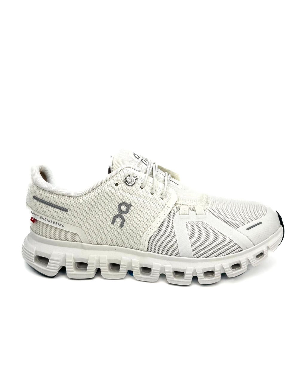 ON - CLOUD 6 WIDE WHITE/WHITE