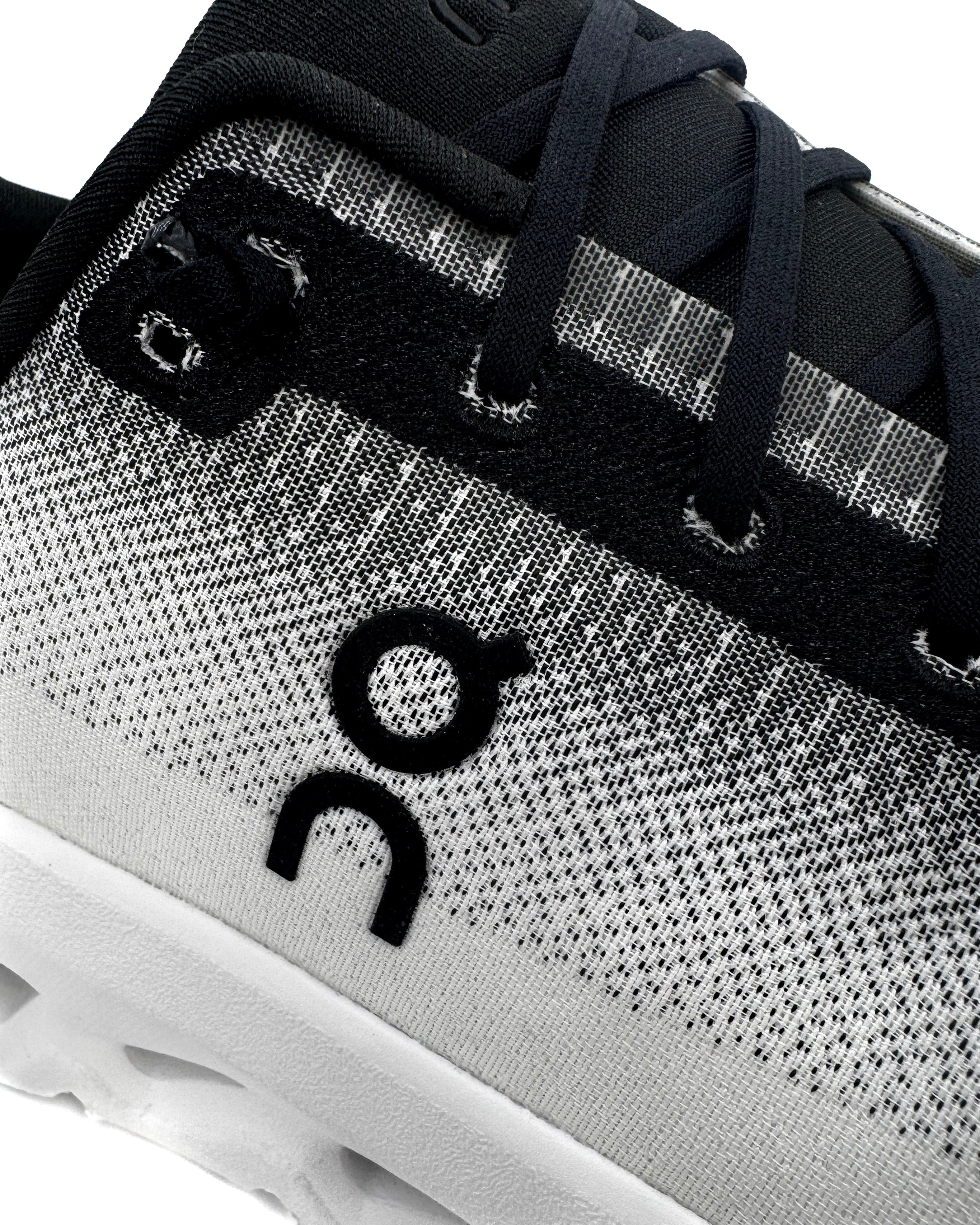 ON - CLOUDTILT BLACK/IVORY