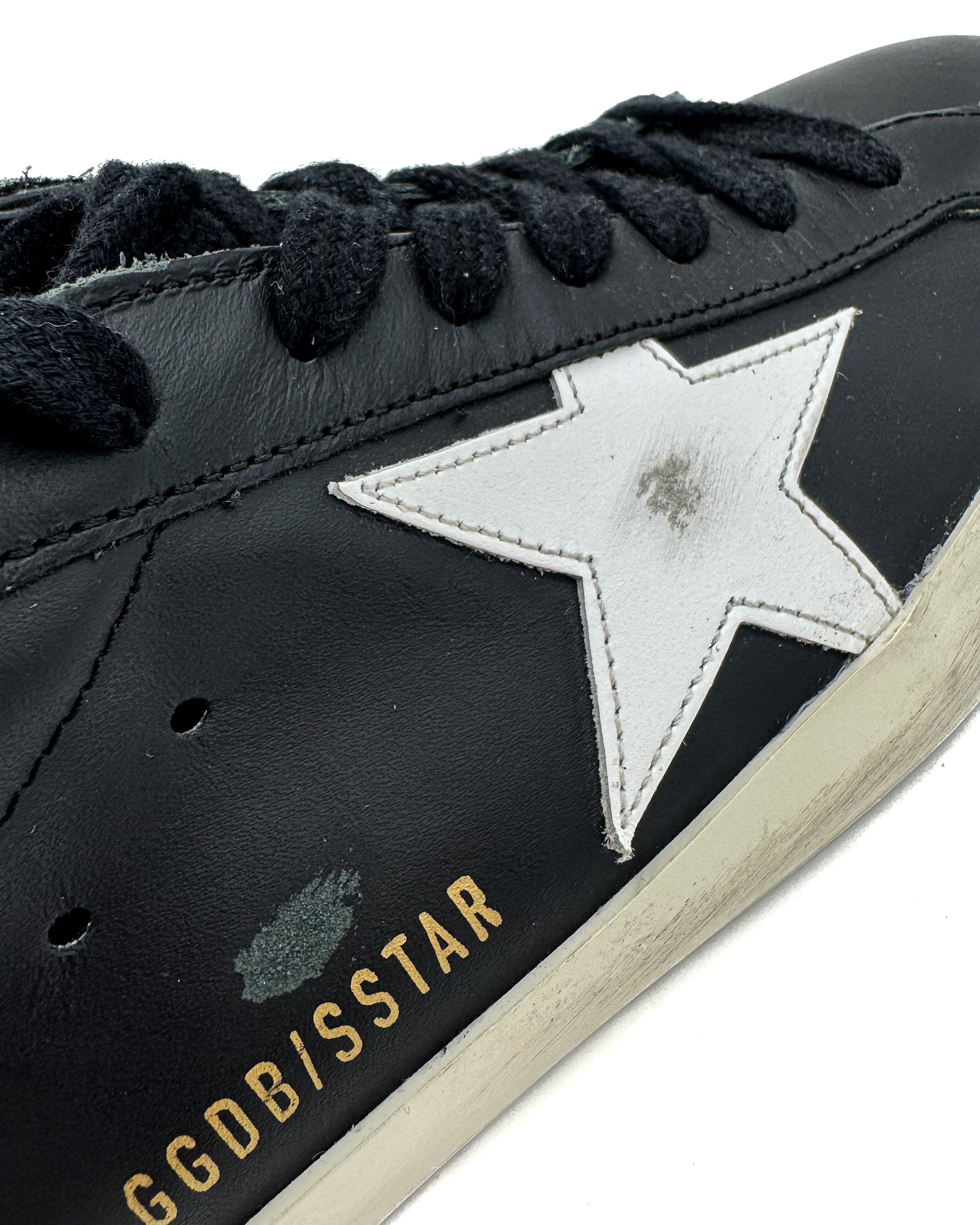 GOLDEN GOOSE - SUPER - STAR BLACK/WHITE
