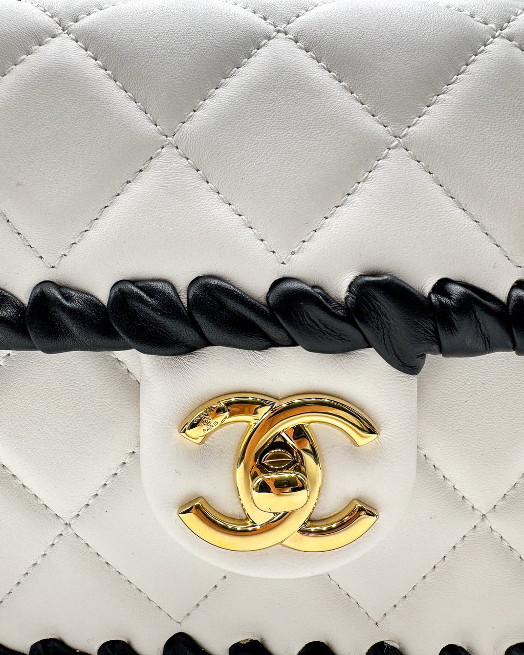CHANEL - MINI FLAP BAG WHITE/BLACK
