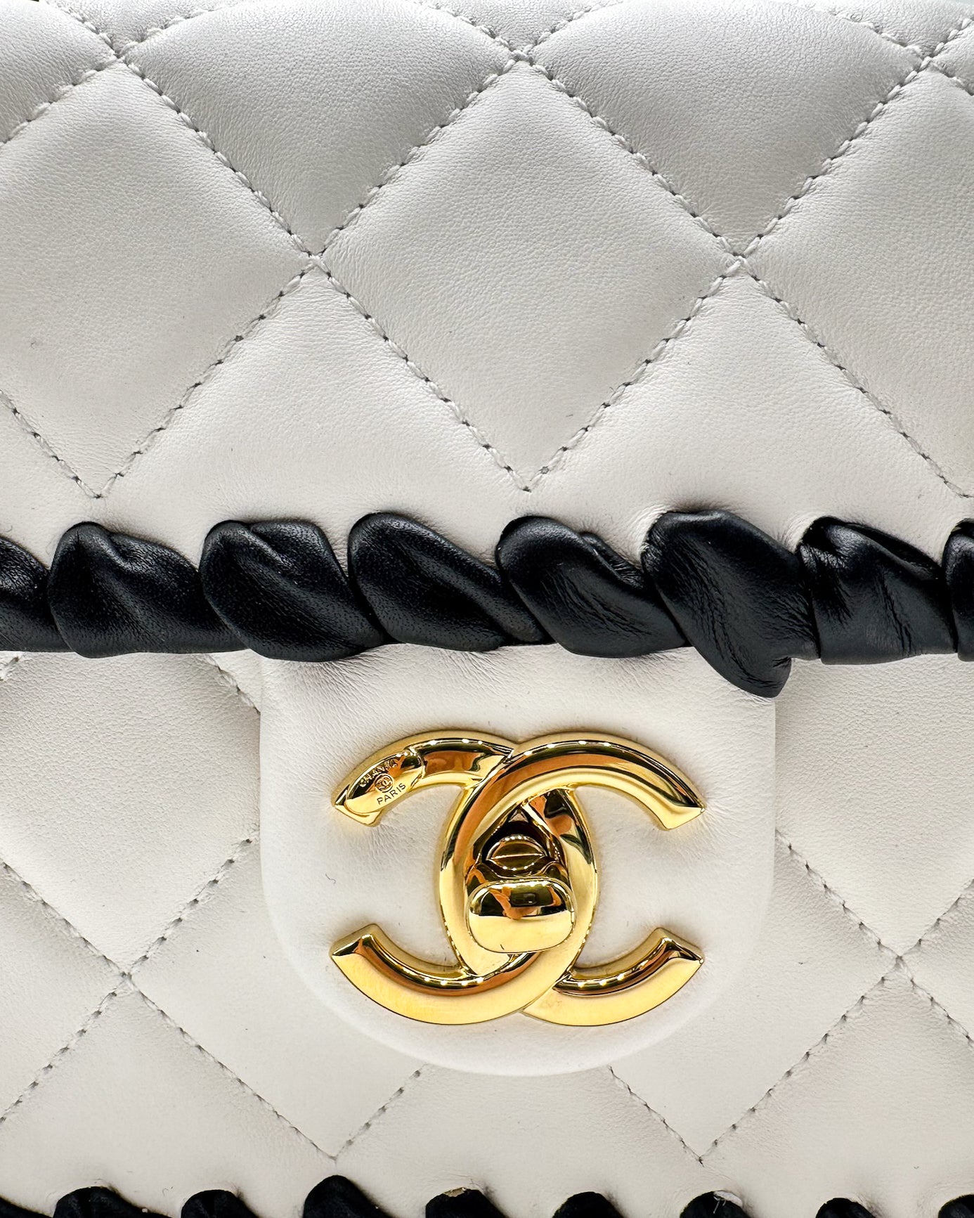 CHANEL - MINI FLAP BAG WHITE/BLACK