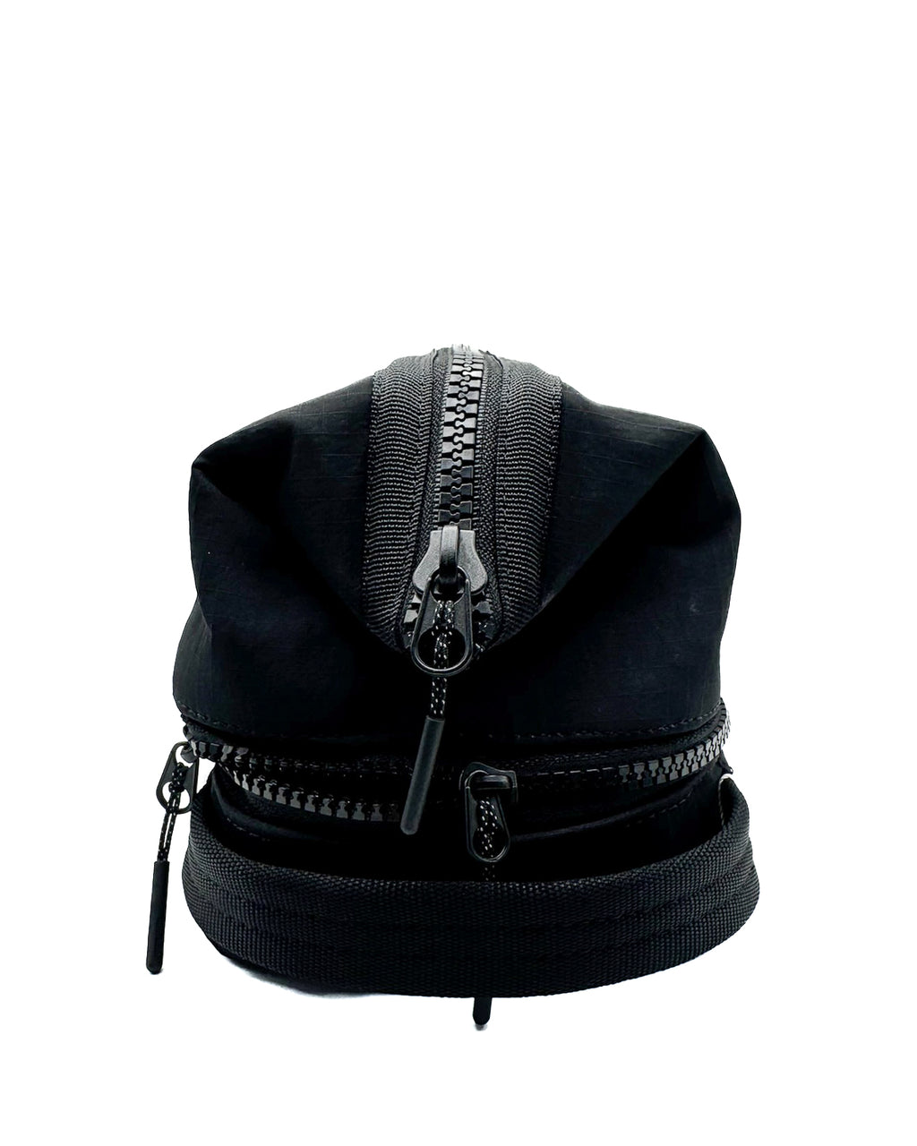 LULULEMON - DUAL COMPARTMENT TOIIETRY BAG BLACK