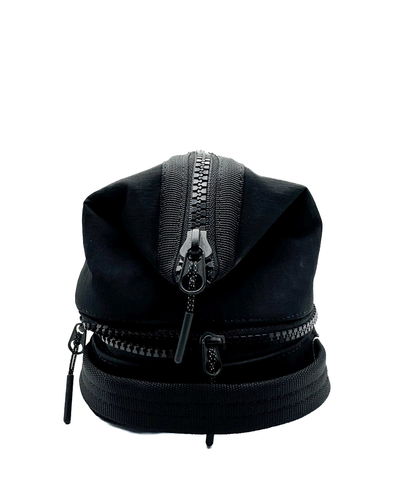 LULULEMON - DUAL COMPARTMENT TOIIETRY BAG BLACK