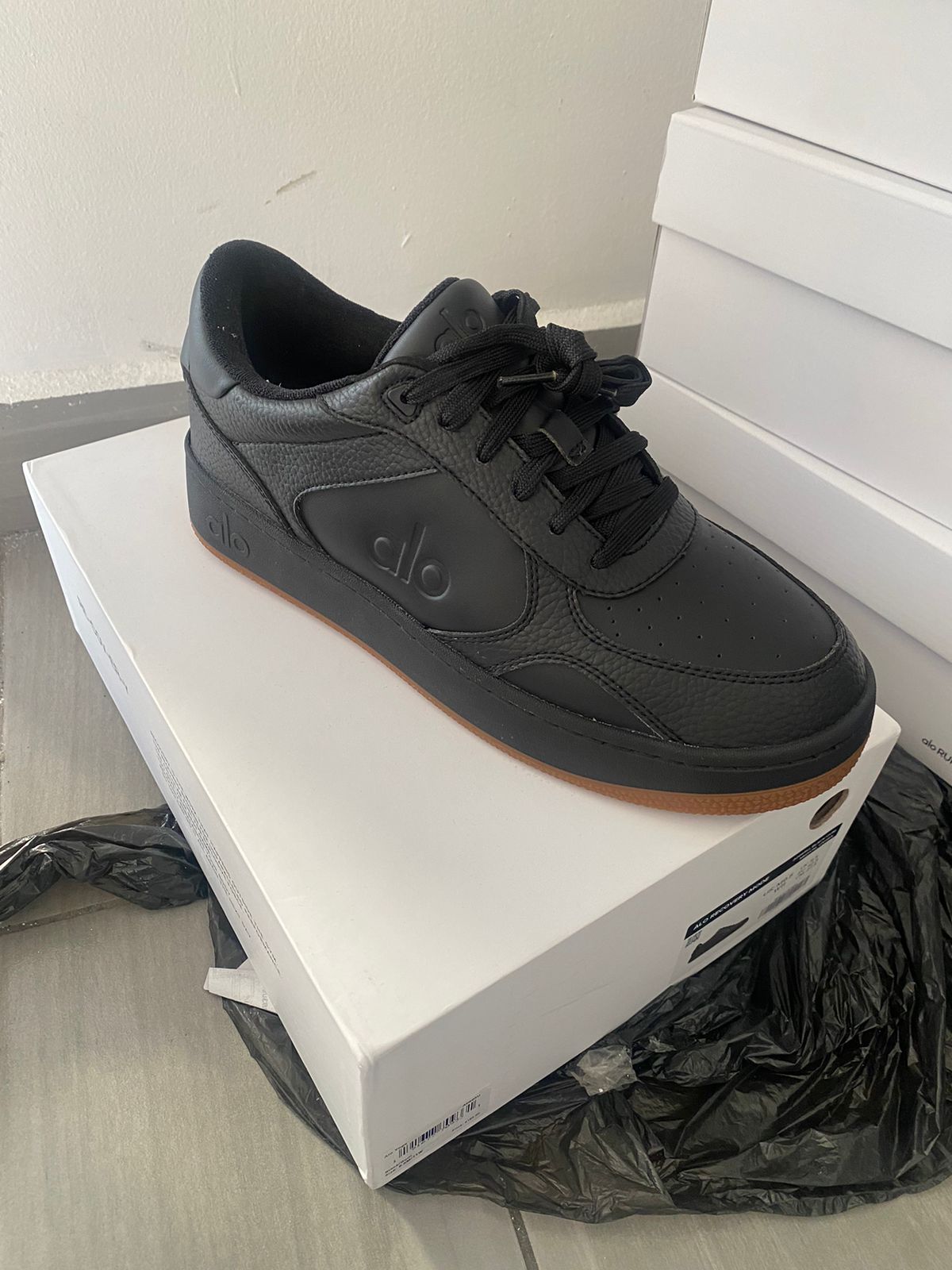 ALO RECOVERY MODE BLACK/GUM
