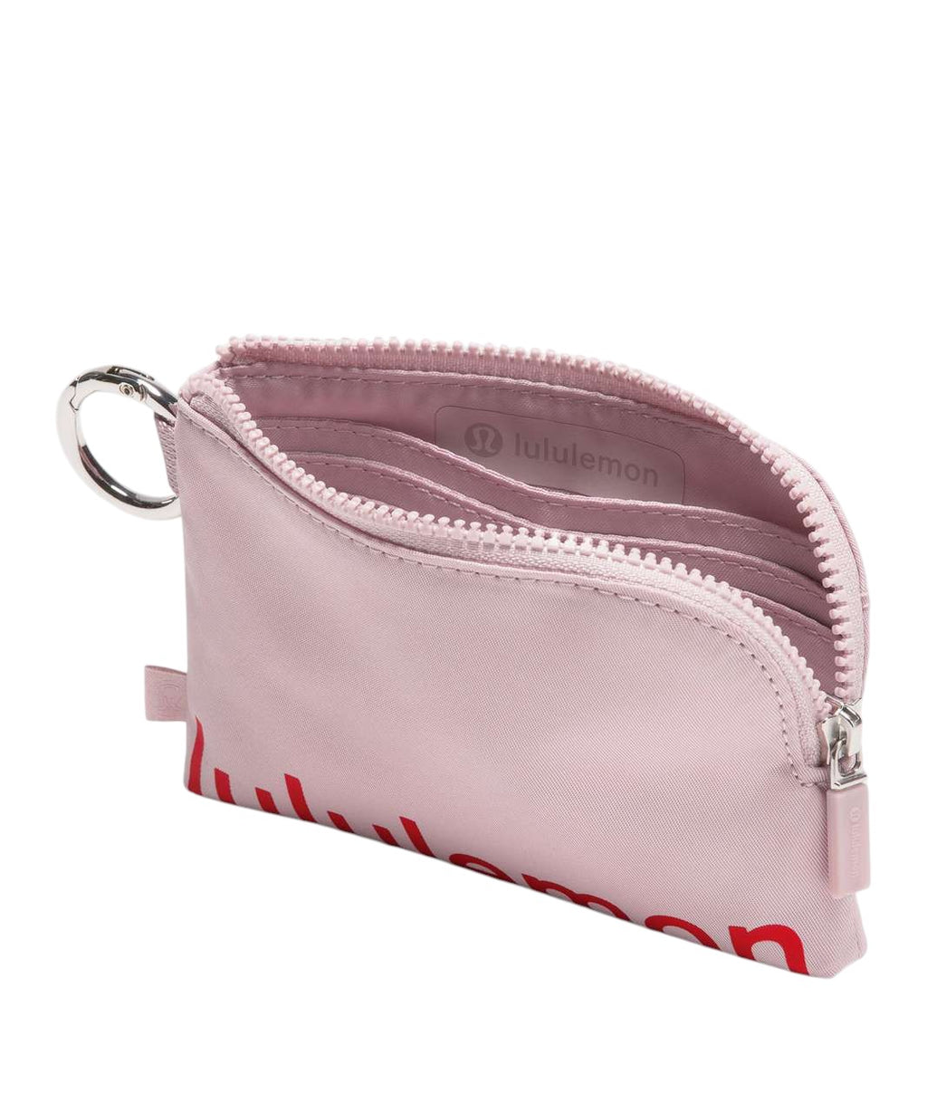 CLIPABLE CARD POUCH PINK